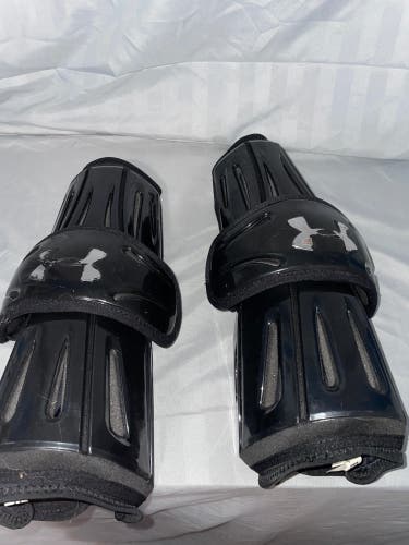 Used Adult Under Armour Revenant Arm Pads