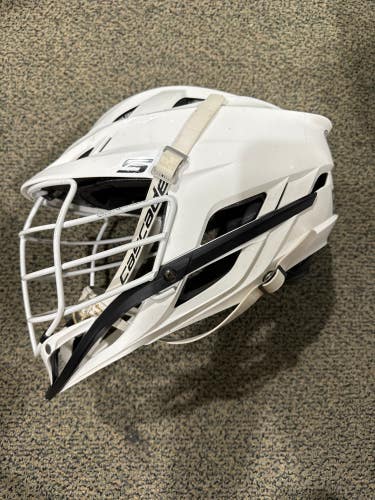 White Used Adult Cascade S Helmet