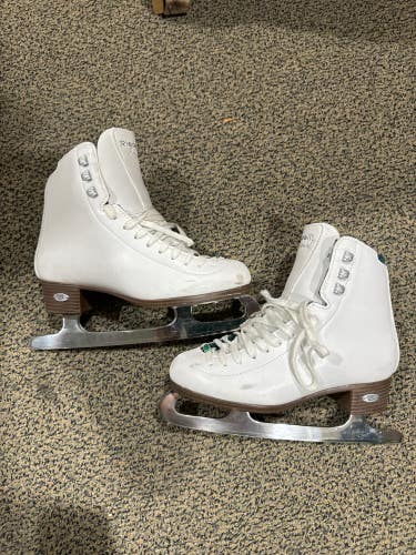 White Used Riedell Figure Skates Adult 5.5