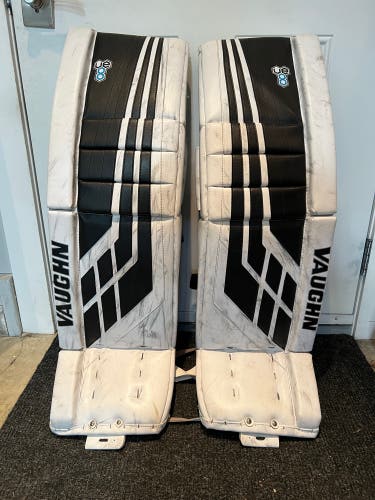 Vaughn Velocity VE8 Pro 36+2 Goalie Leg Pads