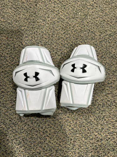 Used Medium Adult Under Armour Revenant Arm Pads