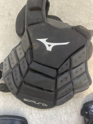 Used  Mizuno Catcher's chest