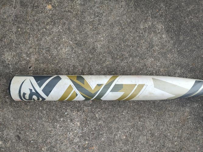 Used 2021 Louisville Slugger LXT Bat (-10) 23 oz 33"