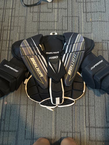 Bauer supreme s190 goalie chest