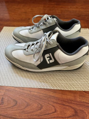 Used Size 8.5 Men's FootJoy Waterproof Golf Shoes