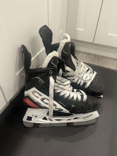 CCM Custom Team Canada Easton Cowan Ft6 Pro Skates