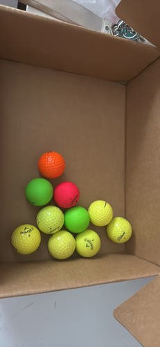 Used Variety Colored Balls / 10