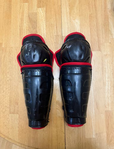 Used Youth 10” CCM JetSpeed FT350 Shin Guards