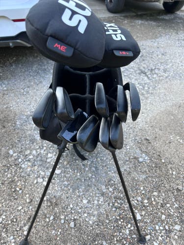 Right handed stixs golf clubs