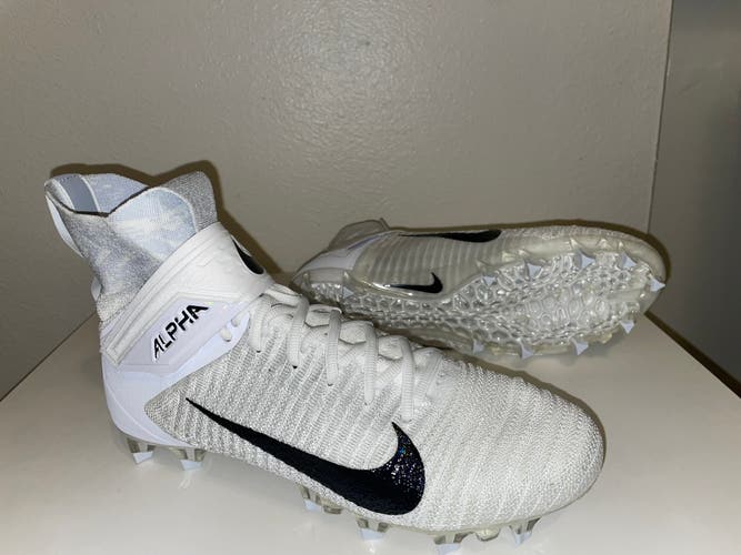 Nike Alpha Menace Elite 2 Flyknit Mens Size 11.5 Football Cleat White AO3374-101