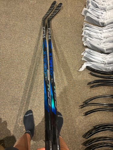 2New Senior CCM Right Hand Blue P29 70 Flex Jetspeed FT7 Pro Hockey Stick