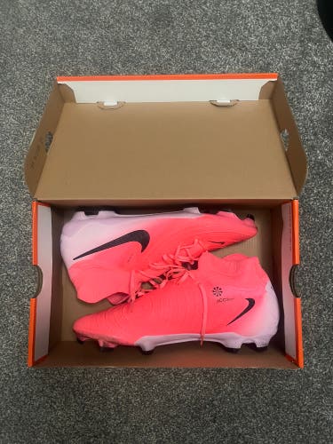 *NEW* Nike Phantom Luna Elite Cleats Size 9