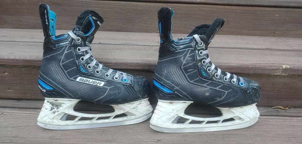 Ice Hockey Skates - Bauer Nexus 7000 - size 4D