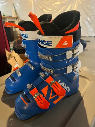 Used Lange  RSJ 65 Ski Boots