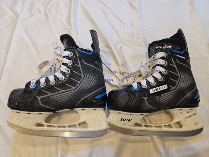Used Youth Bauer Nexus 6000 Hockey Skates Regular Width 11