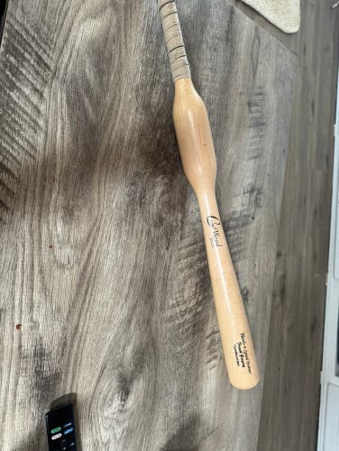 Used CamWood  other 30" Game Bat Bat