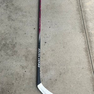 Used Arizona Coyotes Hayton Senior Bauer Left Hand 87 Flex P28 Pro Stock Vapor Hyperlite 2