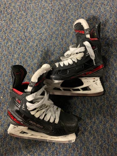 Used Junior Bauer Vapor 2X Hockey Skates Regular Width Size 3.5