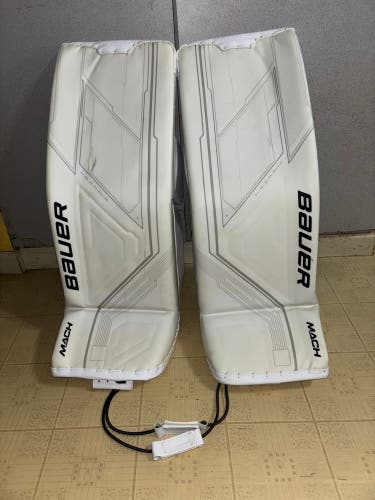 Sr. Small (33”) Bauer MACH Goalie Pads