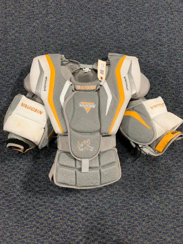 Used Junior Medium Vaughn Ventus LT68 Goalie Chest Protector