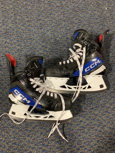 Used Senior CCM JetSpeed XTra Plus Hockey Skates Wide Width 8