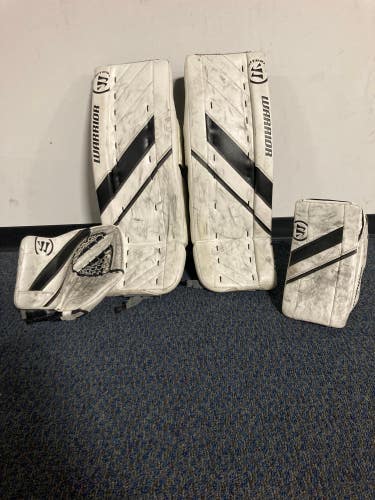 White Used 30" Junior Warrior Ritual G4 Goalie Full Set Regular