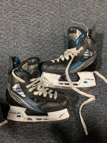 Used Senior True TF7 Hockey Skates Regular Width 5