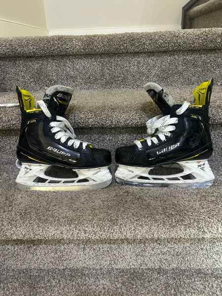 Bauer Size 4 Supreme M4 Hockey Skates