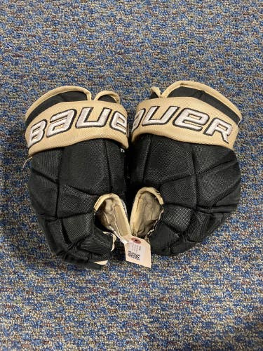 Black Used Senior Bauer Vapor Pro Team Gloves 13" Pro Stock