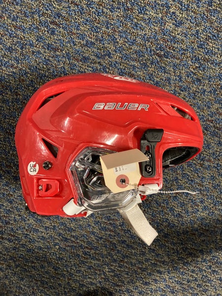 Bauer Hyperlite 2 Helmet | Small 6 7/8"- 7 1/2"