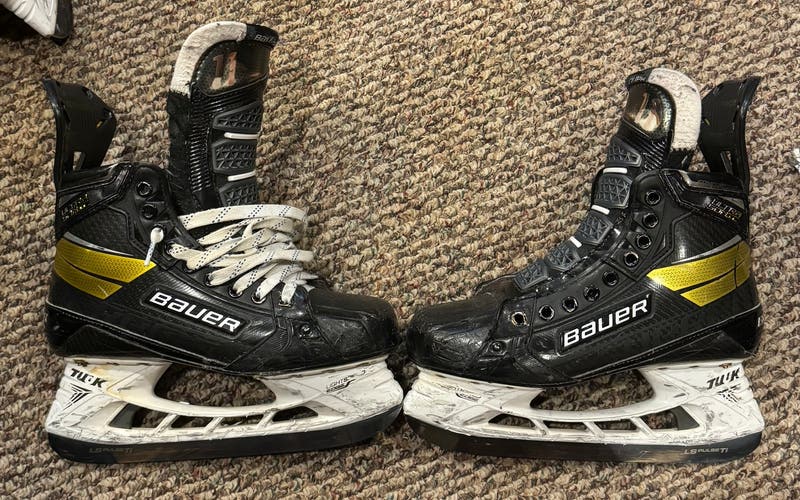 Used Senior Bauer Regular Width Pro Stock 7.5 Supreme UltraSonic Hockey Skates