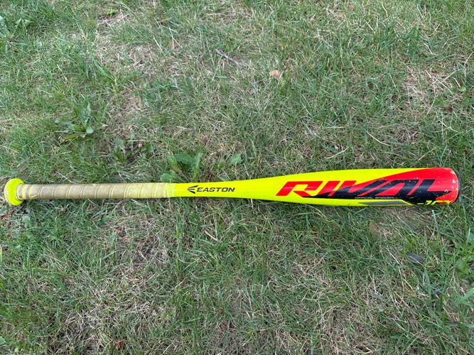 Easton Rival Bat