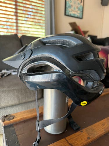 Giro Manifest Spherical MIPS Helmet