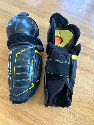 CCM 9080 Shin Gaurds Size 13