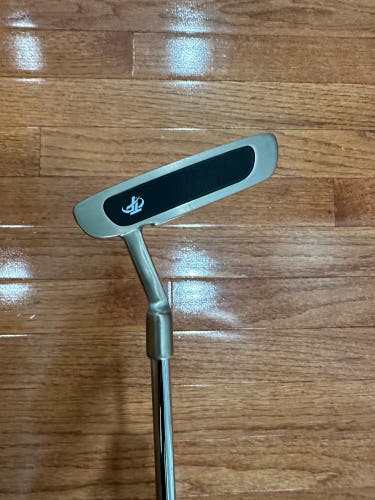 Used Top Flite  Blade Right Handed Uniflex 34" Gamer Tour No. 4 Putter