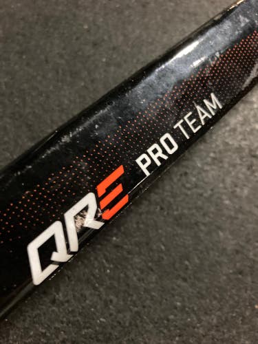 Used Senior Warrior QRE Pro Team Hockey Stick Right Handed W01