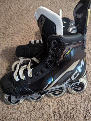 New CCM Tacks AS580R Inline Skates Regular Width Size 8