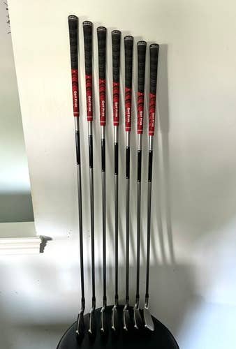 Used Men's Cobra S9 Right Handed Clubs (Full Set) Regular Flex 7 Pieces