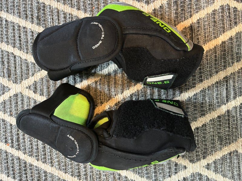 Bauer ONE.6 Elbow Pads Sr. Small