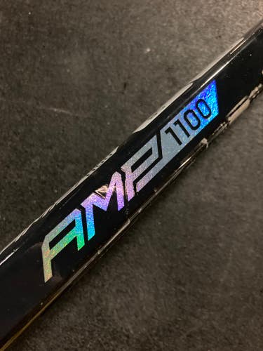 New Senior Winnwell AMP1100 Hockey Stick Right Handed Mid Pattern