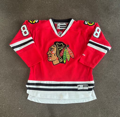 Used Reebok Chicago Blackhawks Patrick Kane Youth L/XL Hockey Jersey (Check Description)