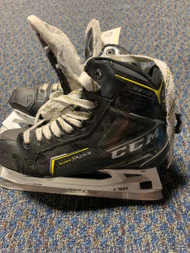 Used Senior CCM Super Tacks 9370 Hockey Goalie Skates Regular Width Size 6.5