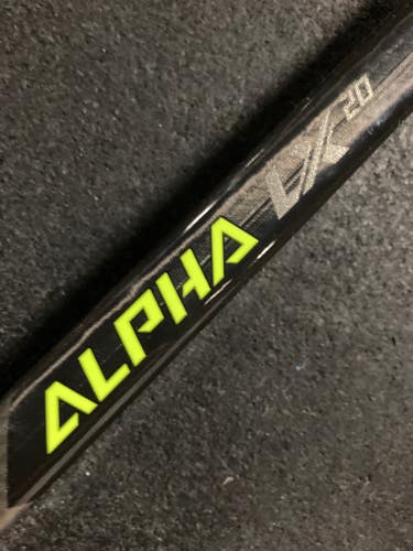 New Senior Warrior Alpha Lx 20 Hockey Stick Right Handed P28