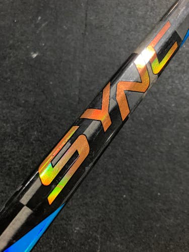 Used Junior Bauer Nexus Sync Hockey Stick Right Handed P28