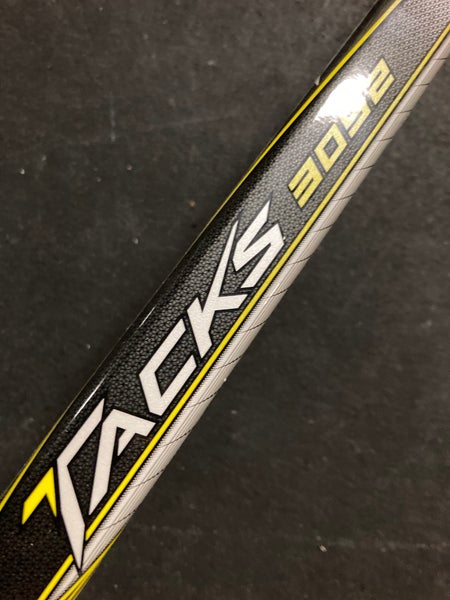 Used Intermediate CCM Tacks 3092 Hockey Stick Left Hand P29