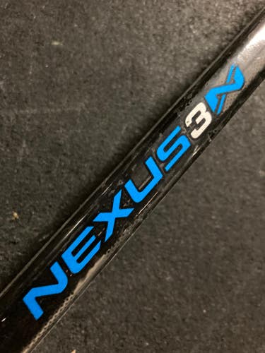 Used Intermediate Bauer Nexus 3N Hockey Stick Right Handed P88