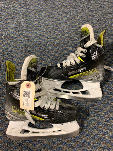 Used Junior Bauer Vapor X4 Hockey Skates Regular Width Size 2.5