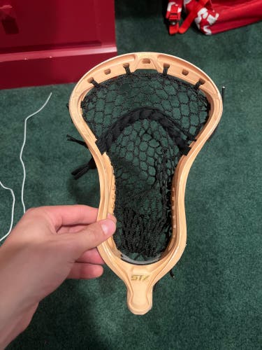 Stallion 900 Khaki Dye Strung With Hero 3.0 Used