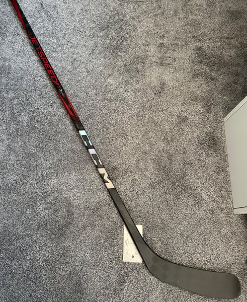BRAND NEW NEVER USED CCM Jetspeed FT7 Pro Left Hand 65 Flex P90TM Stick