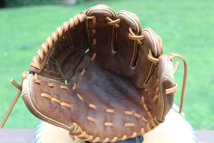 Used Pitcher's Right Hand Throw Mizuno Classic Pro Soft Baseball Glove 12"